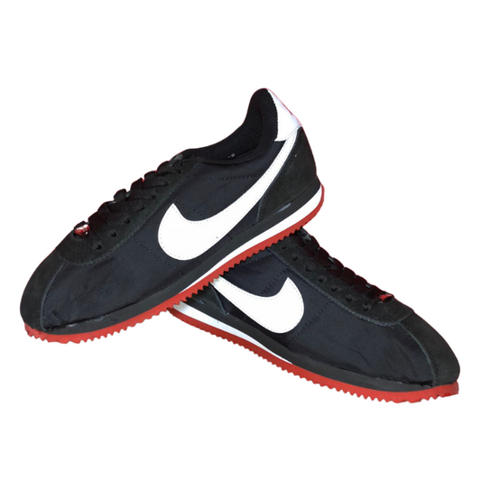 TENIS NIKE CORTEZ NEGROS SUELA ROJA