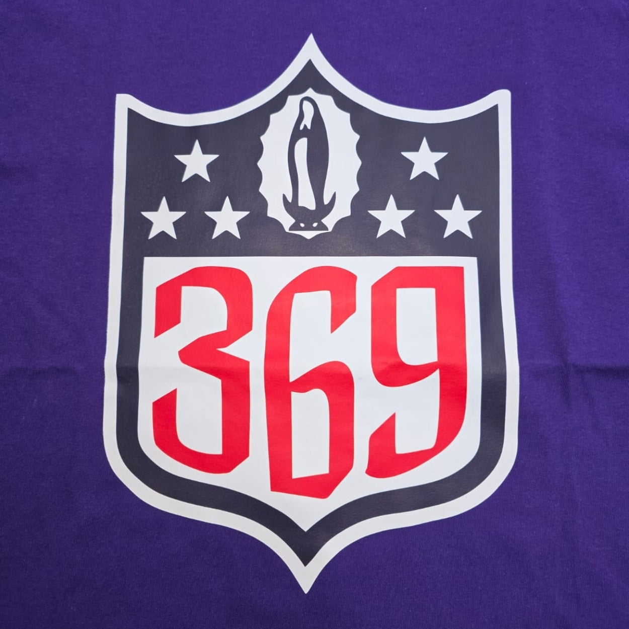 PLAYERA BASICA SS MORADA VIRGEN NFL