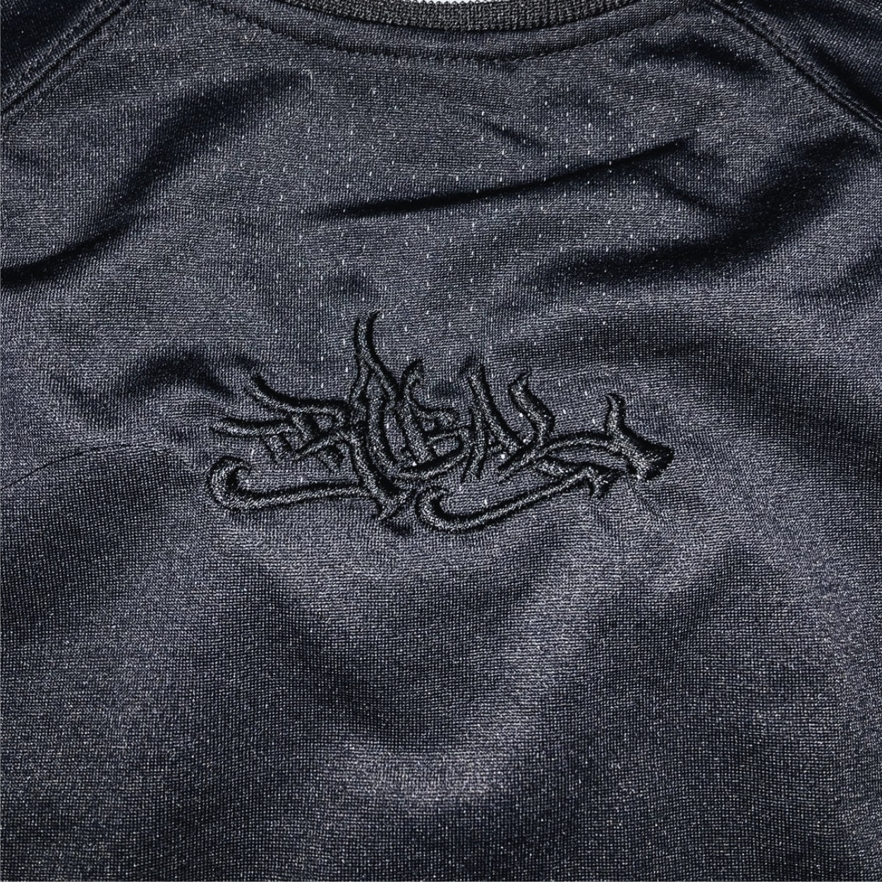 JERSEY TRIBAL NEGRO TIPO AMERICANO