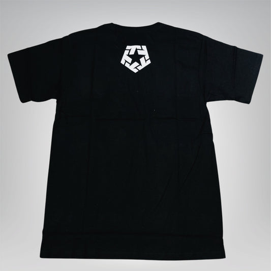 PLAYERA TRIBAL NEGRA LOGO EN EL PECHO