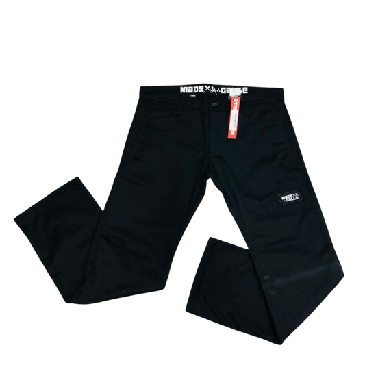 PANTALON YONER NEGRO TIPO GABARDINA