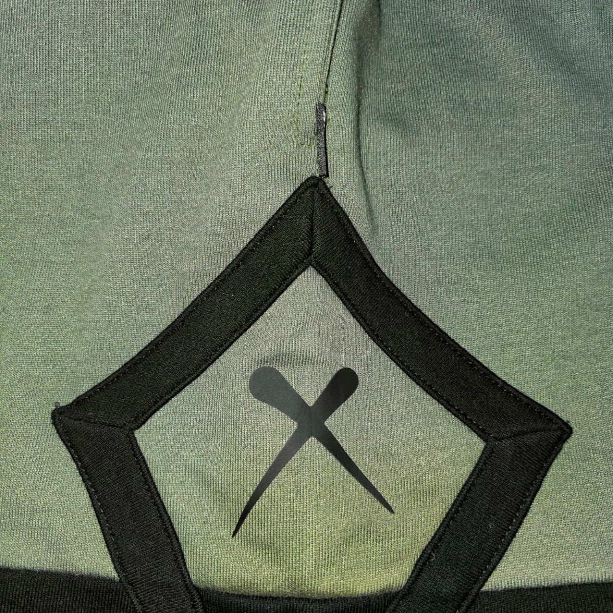 BERMUDA YONER VERDE OLIVO MXL