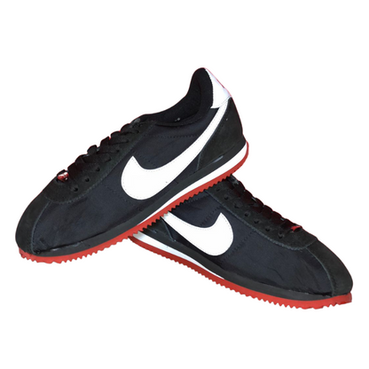 TENIS NIKE CORTEZ NEGROS SUELA ROJA