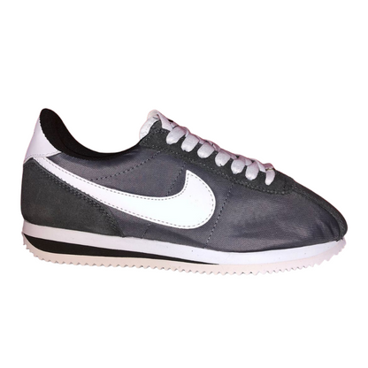 TENIS NIKE CORTEZ GRISES CON BLANCO