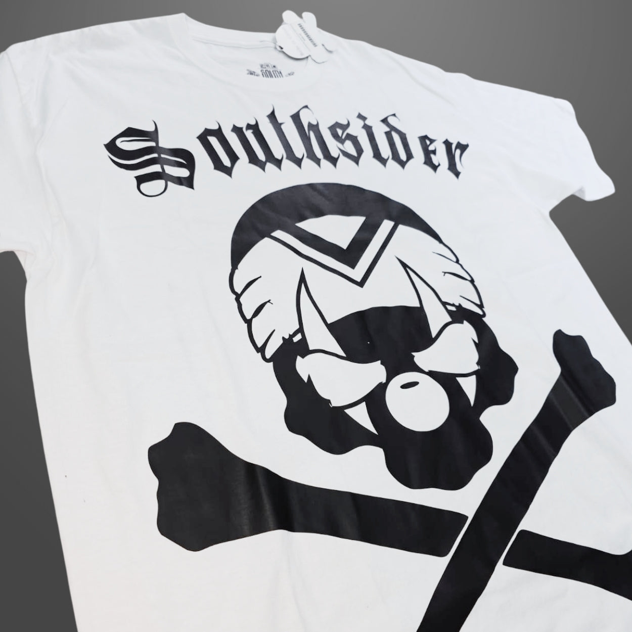 PLAYERA BASICA SS BLANCA CALAVERA