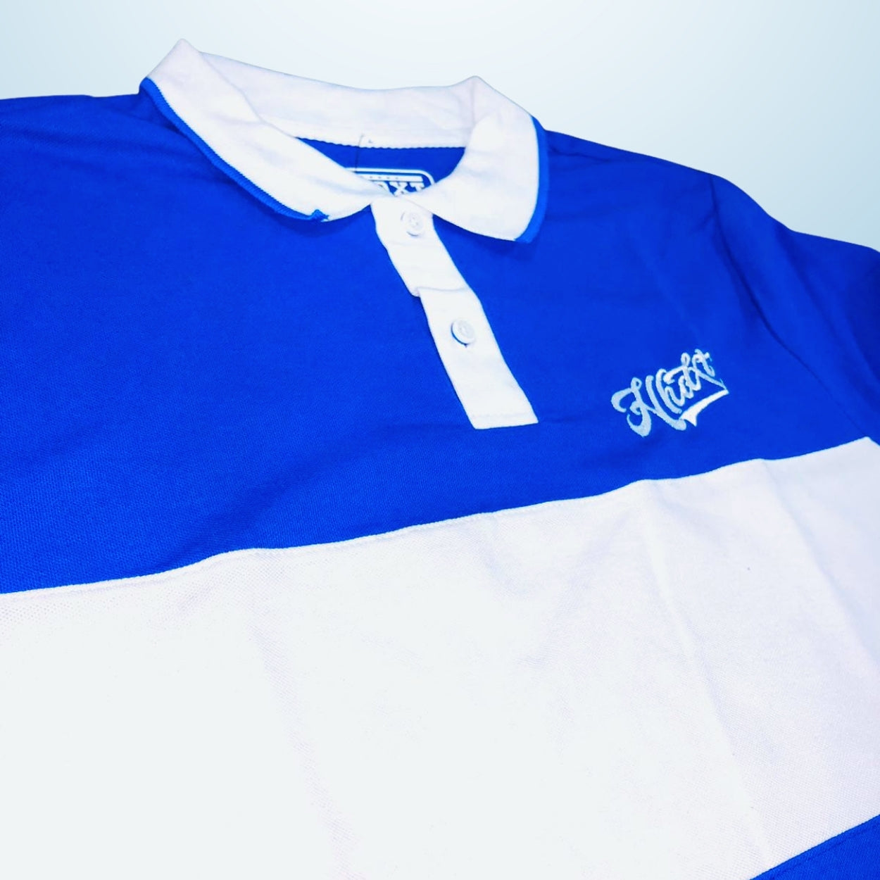 PLAYERA ALEMAN TIPO POLO REY/BLANCO