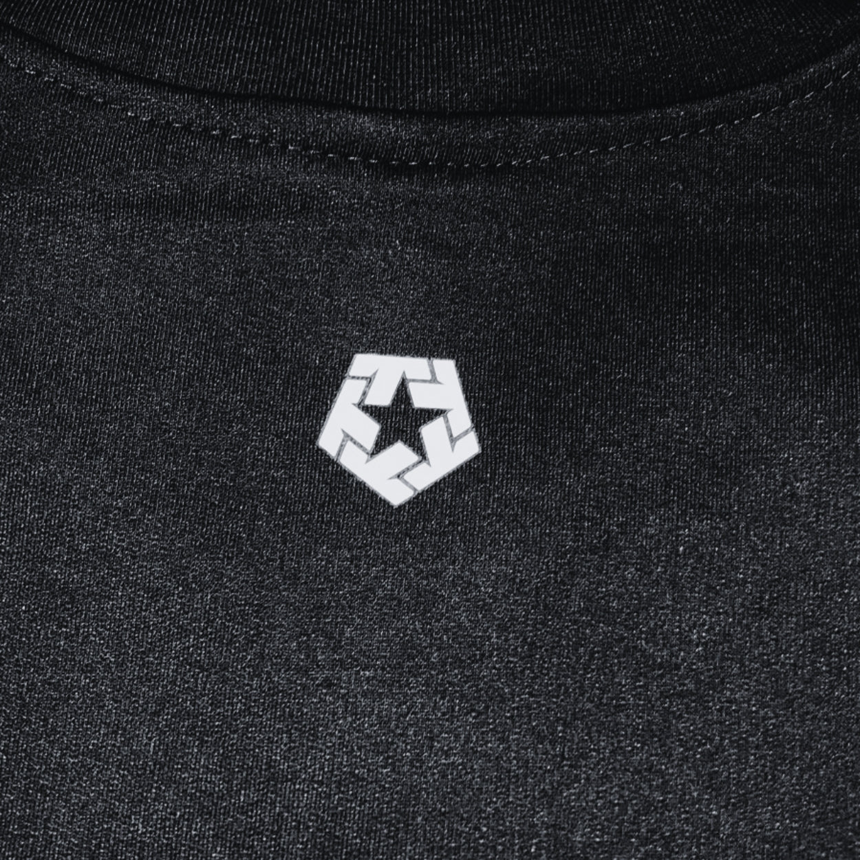 SUDADERA  DE CUELLO REDONDO TRIBAL NEGRA STREET WEAR